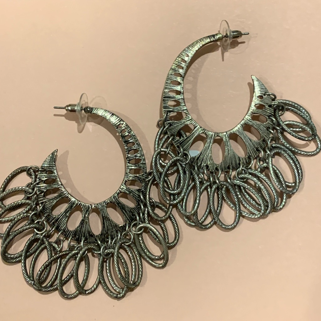 Nwt Antiqued Silver Large Dangle Earrings 28$